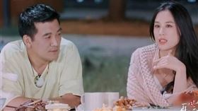 黃聖依與富商丈夫楊子遭網友質疑參加每參加一個節目就有一種新人設，根本是戲精夫婦。（圖／翻攝自微博／再見愛人）