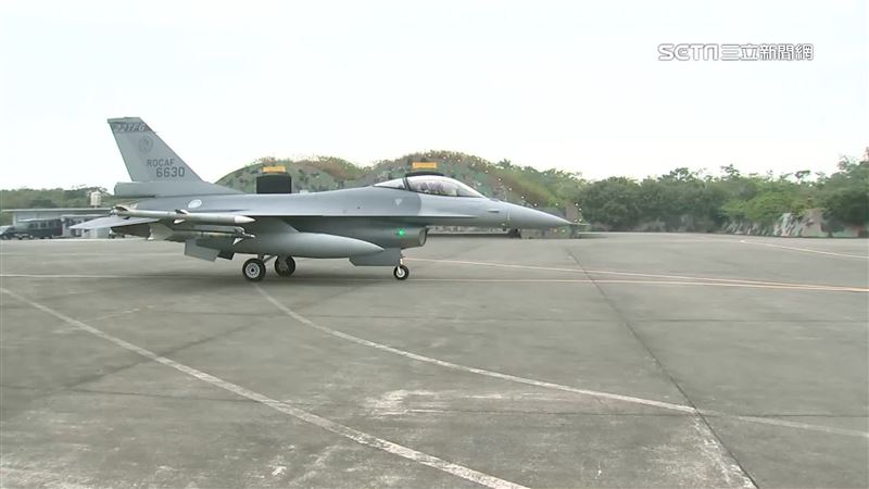 F-16夜訓失事！行政院：協同國防部搜救
