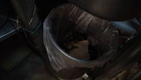 衛生局稽查通化夜市紅豆湯。（圖／衛生局提供）