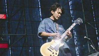 SWAG Girls現身火球祭惹議　滅火器回應了