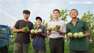 柯志諭入農地為水果鍍膜　拯救上億農損率