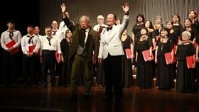 指揮陳平三先生與國寶級指揮家戴金泉教授共譜美好樂章（業配勿用）