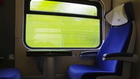 日本，火車，列車，車廂(圖／PIXABAY)