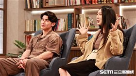 ▲12強台灣隊長陳傑憲和妻子接受三立電視《話時代人物》專訪，談到兩人相識和交往過程。（圖／記者劉彥池攝影）