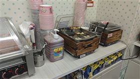 關東煮、冰淇淋加東泉辣椒醬 圖／路上觀察學院