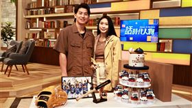 陳傑憲（左）與綺綺鶼鰈情深