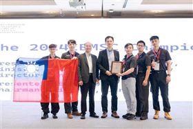 台灣好威！台中消防員奪國際救護競賽冠軍（圖／翻攝畫面）