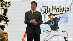▲陳睦衡正式加盟歐力士猛牛。（圖／記者黃耿誼攝影）