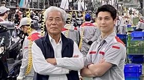 三陽工業董事長吳清源(左)和兒子吳奕成。（圖／三陽工業提供）