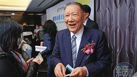 沈慶京行使緘默權，多次槓上檢察官，一度揚言出獄後要拍片將遭遇記錄下來供外界公評。