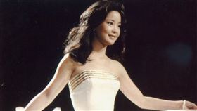 鄧麗君、鳳飛飛。（圖／翻攝自微博）