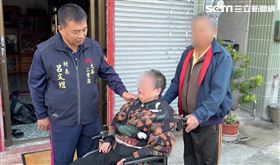 根據習俗，家中長輩還健在，不能出現白髮人送黑髮人景象，因此喪事不能辦在家，意外發生後阿嬤急著見孫女最後一面。（圖／翻攝畫面）