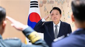 南韓總統尹錫悅3日晚間突然宣布實施緊急戒嚴令。（圖／翻攝自윤석열粉專）