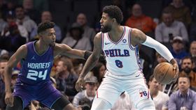 ▲喬治（Paul George）投進6顆三分球攻下29分，追平轉戰76人單場最高分。（圖／美聯社／達志影像）
