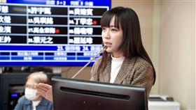 黃捷質詢陸委會馬龍團（圖／黃捷國會辦公室提供）