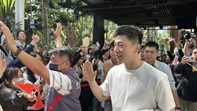 馬龍,青年團,清大,蕭旭岑,國旗（圖／翻攝畫面）