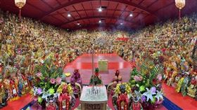 ▲近2萬尊神明形成壯觀畫面。（圖／翻攝自大甲鎮瀾宮粉絲專頁）