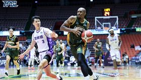 ▲2024-25賽季TPBL，台啤永豐雲豹洋將克羅馬（Lasan Kromah）。（圖／TPBL提供）