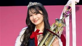 ▲2024年最可愛的日本高中生出爐，由來自岡山的高2生春亞摘后冠。（圖／翻攝X@modelpress）