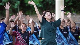 卓君澤與三民國中同學一起追夢。（圖／海爾斯行銷提供）