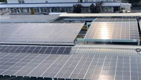 台鐵針對台東站區規劃設置太陽光電棚架。（圖／台鐵公司提供）