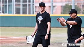 ▲NIKE青棒訓練營，12強台灣隊牛棚教練王建民。（圖／記者劉彥池攝影）