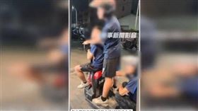 彰化1間速食店前有男子開拖板車3貼買得來速，但店內通道不算一般道路而未開罰。（圖／翻攝社會事新聞影音）