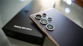 傑昇通信雙12手機狂降價！演唱會神器三星S24 Ultra降破1萬4千元。（圖／品牌業者提供）