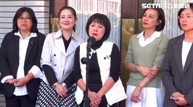 林月琴回應陳玉珍踹飛。