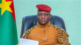 布吉納法索執政軍頭特拉奧黑（Ibrahim Traore）。（圖／翻攝自X @CapitaineIb226）