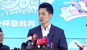 蔣萬安出席「台北青年理想生活節」會前受訪。