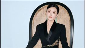 趙麗穎前往新加坡參加活動。（圖／翻攝自趙麗穎微博）