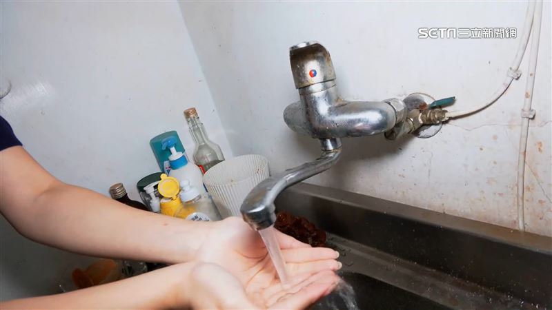 獨／社區水有汽油味！住戶喝一口拉肚子