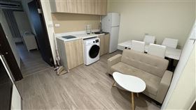 房客認為正常租屋多少會有使用痕跡，因此認為房東要求的索賠金額過於誇張，只好發文求助。（圖／翻攝畫面）