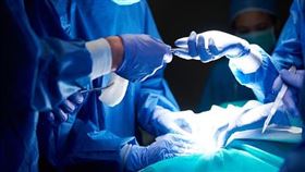 手術（示意圖）