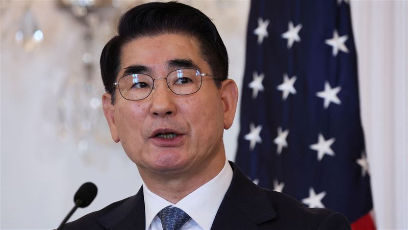 涉內亂接受檢方調查　韓前防長金龍顯被捕