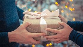 送禮 禮物 （圖／翻攝自pixabay）
