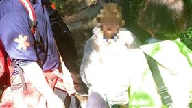 60歲男爬山突「胸痛、四肢無力」險猝死