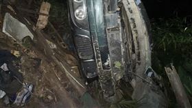 車禍,六甲區,墜谷,BMW