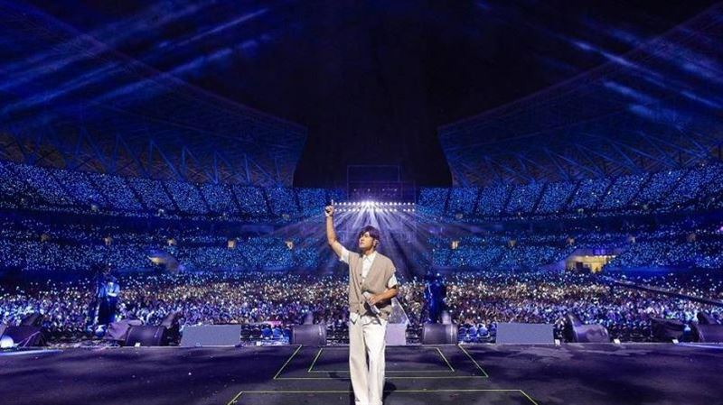 周董「下次別再隔7年」歌迷淚崩不肯離場