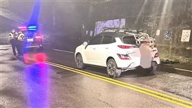 台七乙,呆坐,路中,撞飛