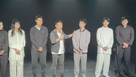 圖2郭子乾力挺兒子郭德君的舞台劇《阿明的奇幻旅程》。（圖／乾靖娛樂工作室提供）