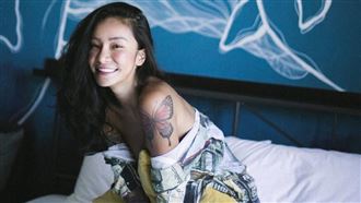 梁云菲出院回家　忍淚開直播：希望被理解