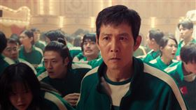 由李政宰主演的《魷魚遊戲2》還沒上架就入圍金球獎最佳劇集獎。（圖／Netflix提供）