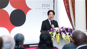 賴清德總統今（10）日出席「第19屆亞洲民主人權獎頒獎典禮」。（圖／總統府提供)