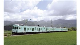 台鐵2025年桌月曆。（圖／台鐵公司提供）