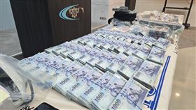 竹聯幫地堂陳姓男子組成假投資詐團，單日就領取超過千萬元。（圖／翻攝畫面）