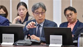 農委會主委陳駿季。（圖／行政院提供)