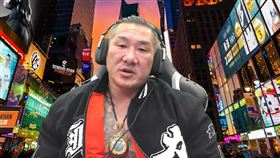 館長近日槓上網紅八炯。（圖／翻攝自館長YouTube）