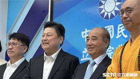 ▲立法院王前院長金平偕同法師一行，針對宗教相關修法交換意見拜訪國民黨團（圖／記者陳怡潔攝影）